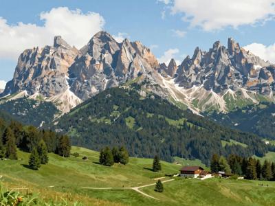 AI-generated illustration of Tofane Viewpoint (Rifugio Tofane)