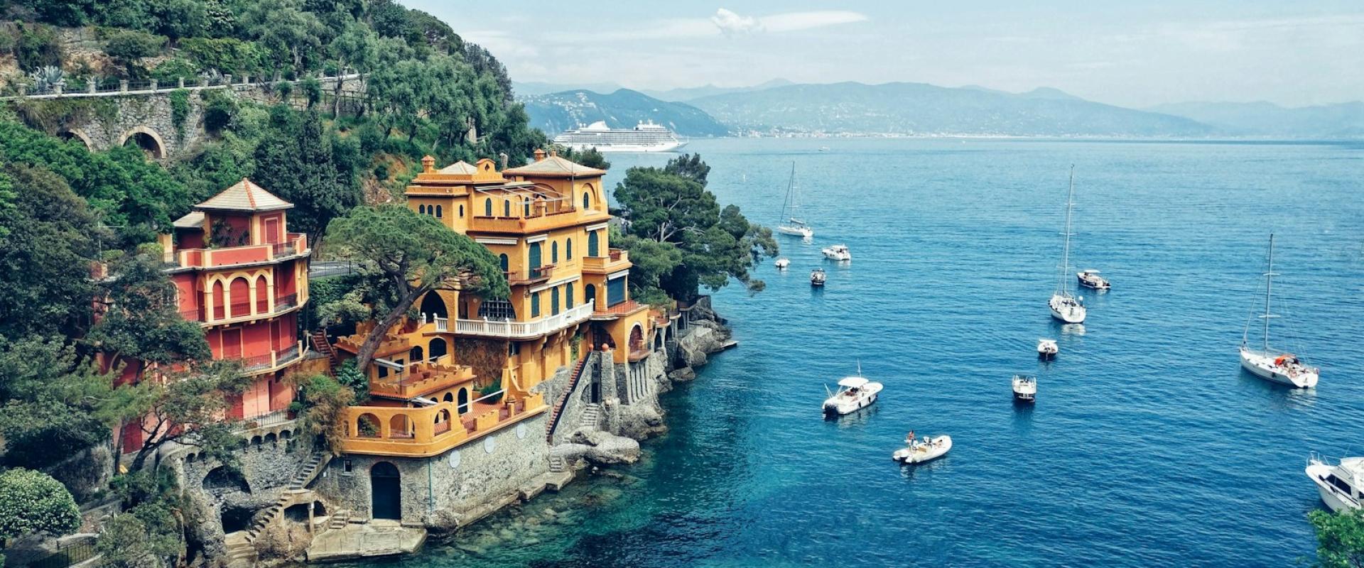 Resort Destinations (Coastal & Lakes)
