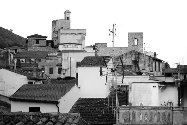 Il Centro Storico (The White City)