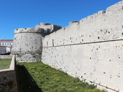 Castles & Fortresses