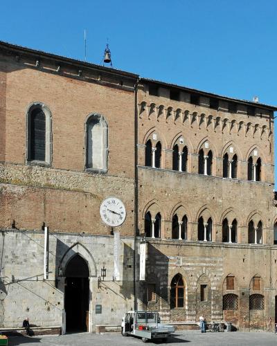 The Santa Maria della Scala complex facing Siena's cathedral square