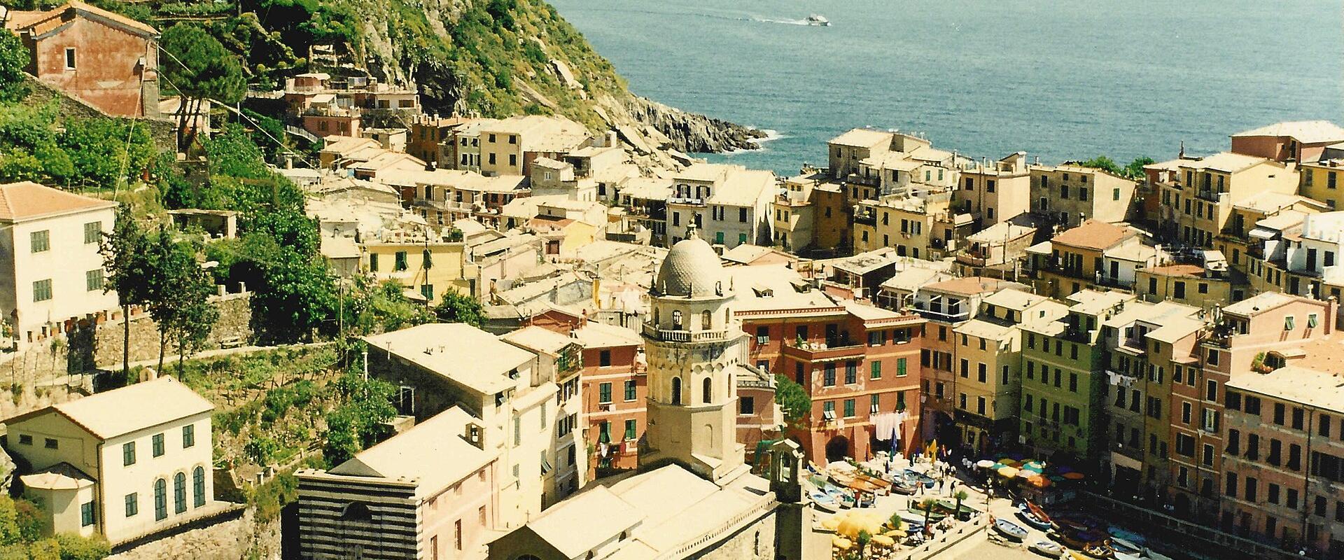 Piazza Marconi (Monterosso)