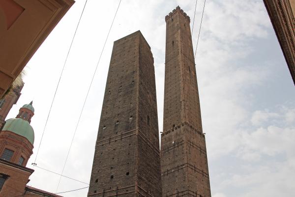 Due Torri (Asinelli and Garisenda)