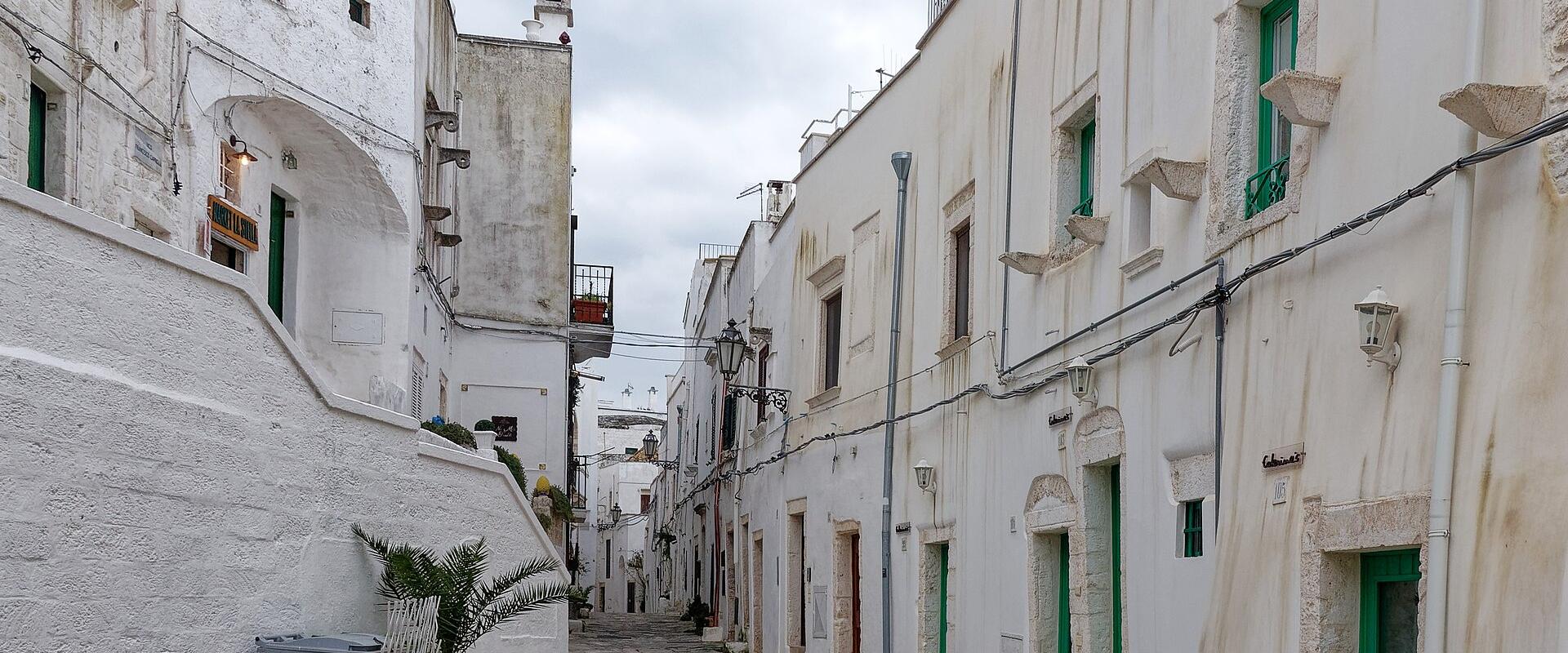 Il Centro Storico (The White City)