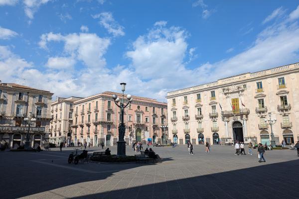 Piazza Università