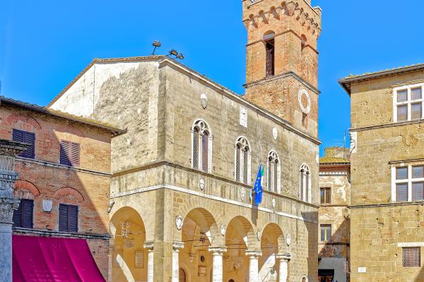 Piazza Pio II
