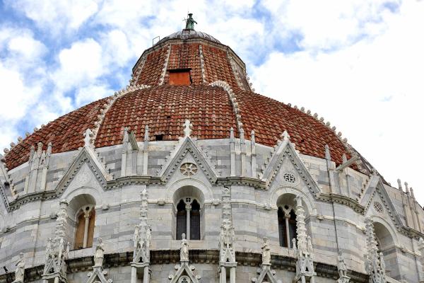Piazza dei Miracoli (Square of Miracles)