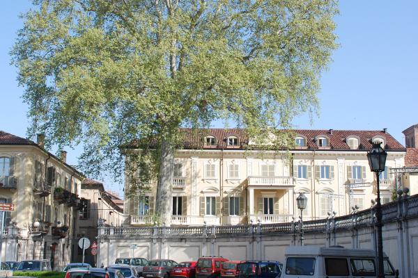Piazza Alfieri