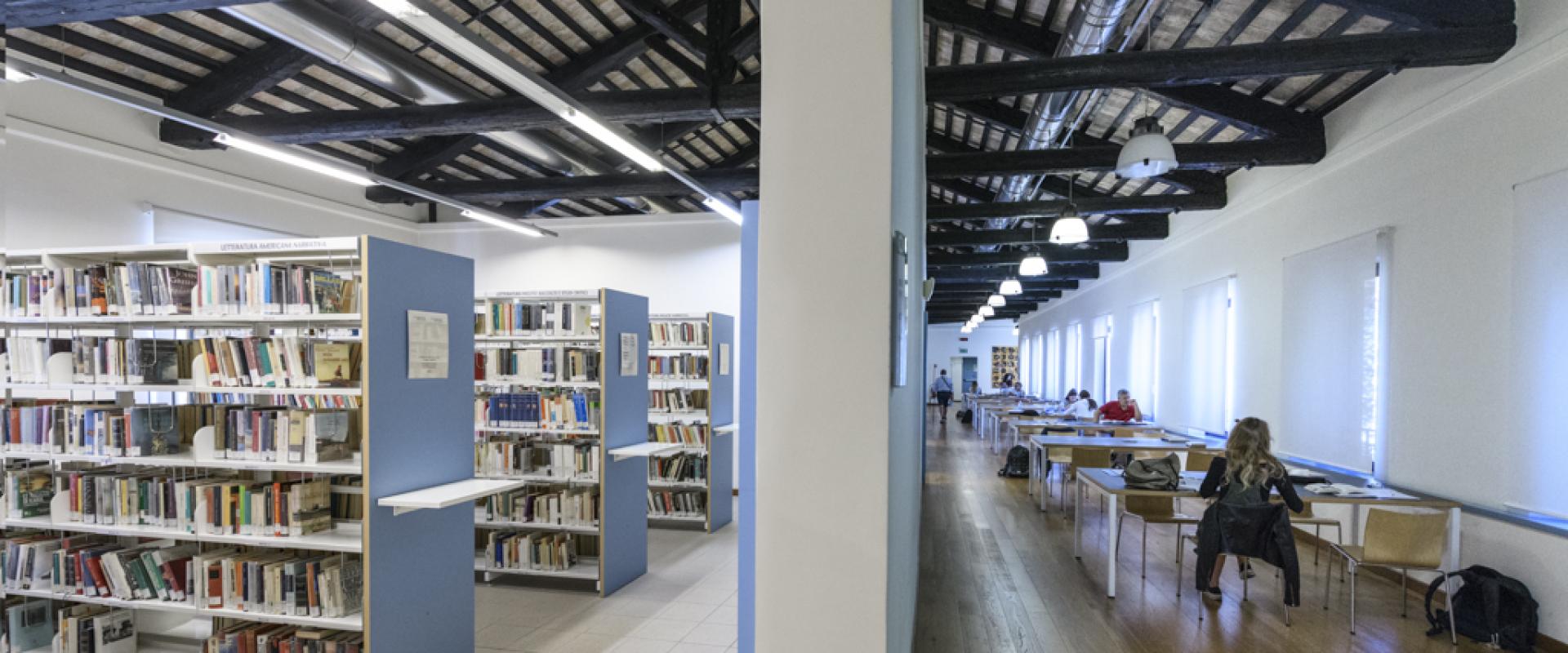 Biblioteca Civica 'A. J. Parenti'