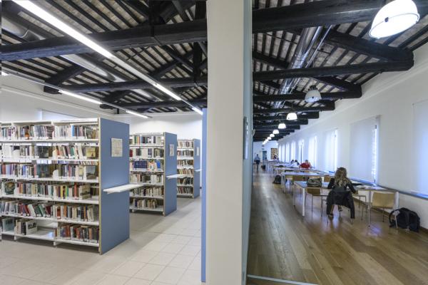 Biblioteca Civica 'A. J. Parenti'
