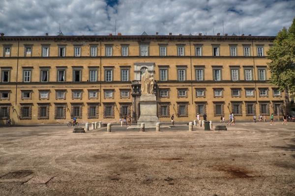 Piazza Napoleone