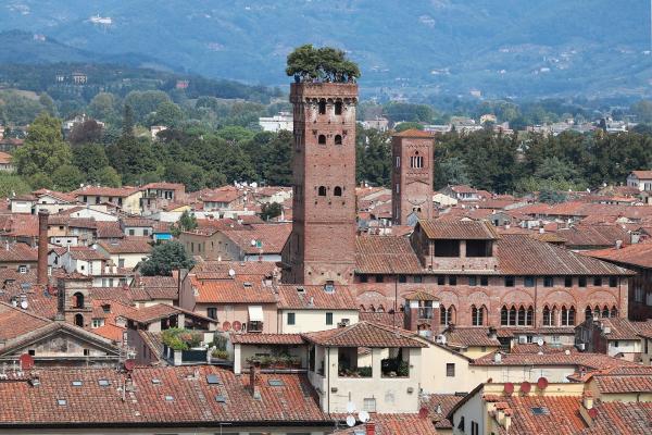 Torre Guinigi
